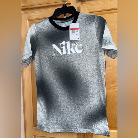 NIKE CULTURE OF BASKETBALL YOUTH SPORTSWEAR T-SHIRT SMOKE GREY Size L Unisex NWT - Picture 3 of 9